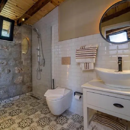 Private Pool With Garden For 2 People In Faralya, - Awz 229 Fethiye